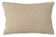 Load image into Gallery viewer, Abreyah Pillow