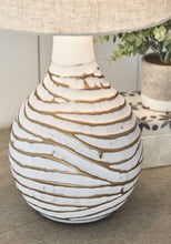 Load image into Gallery viewer, Aleela - Metal Table Lamp (1/cn)