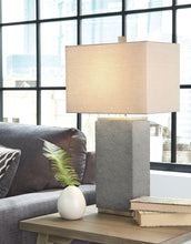Load image into Gallery viewer, Amergin - Poly Table Lamp (2/cn)