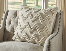 Load image into Gallery viewer, Amie - Pillow (4/cs)