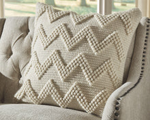 Load image into Gallery viewer, Amie - Pillow (4/cs)