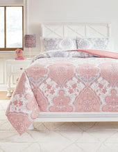 Load image into Gallery viewer, Avaleigh - Comforter Set