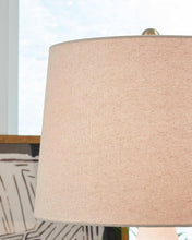 Load image into Gallery viewer, Avianic Table Lamp (Set of 2)