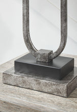 Load image into Gallery viewer, Bennish - Metal Table Lamp (1/cn)