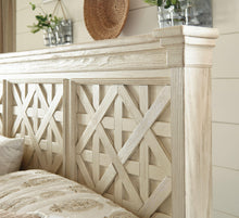 Load image into Gallery viewer, Bolanburg - Panel Bed