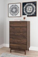 Load image into Gallery viewer, Calverson - Chest