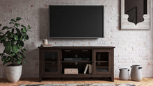 Load image into Gallery viewer, Camiburg - Tv Stand