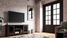 Load image into Gallery viewer, Camiburg - Tv Stand