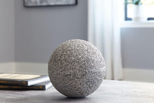 Load image into Gallery viewer, Chanlow - Sculpture