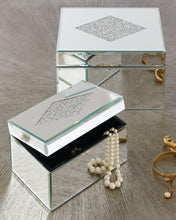 Load image into Gallery viewer, Charline - Box Set (2/cn)