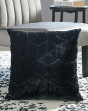 Load image into Gallery viewer, Darleigh - Pillow (4/cs)