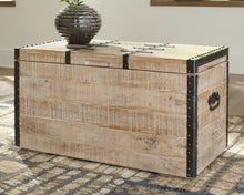 Load image into Gallery viewer, Dartland - Storage Trunk