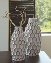 Load image into Gallery viewer, Dionna - Vase Set (2/cn)