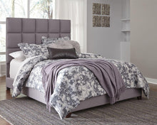 Load image into Gallery viewer, Dolante - Upholstered Bed