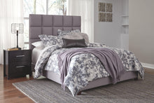 Load image into Gallery viewer, Dolante - Upholstered Bed