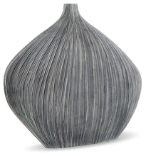 Load image into Gallery viewer, Donya - Vase