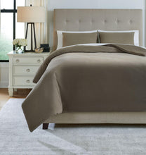 Load image into Gallery viewer, Eilena - Comforter Set