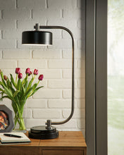 Load image into Gallery viewer, Eliridge - Lamp (1/cn)