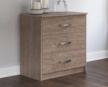 Load image into Gallery viewer, Flannia - Chest