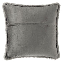 Load image into Gallery viewer, Gariland - Pillow (4/cs)