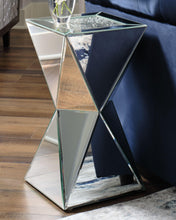 Load image into Gallery viewer, Gillrock - Accent Table