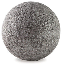 Load image into Gallery viewer, Chanlow - Sculpture