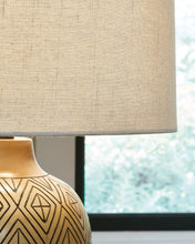 Load image into Gallery viewer, Jairgan Tan/Black Table Lamp (Set of 2)