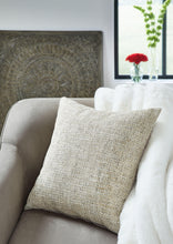 Load image into Gallery viewer, Erline - Pillow (4/cs)