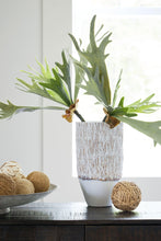 Load image into Gallery viewer, Hannalee - Vase