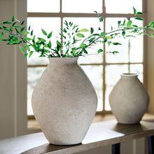Load image into Gallery viewer, Hannela - Vase