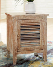 Load image into Gallery viewer, Hannesboro - Accent Cabinet