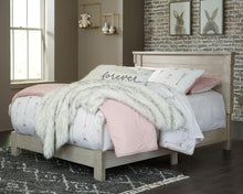 Load image into Gallery viewer, Hollentown - Bedroom Set