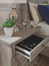 Load image into Gallery viewer, Lettner - Nightstand