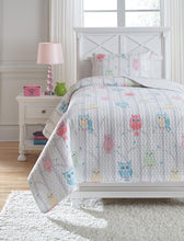 Load image into Gallery viewer, Letty - Crystal Table Lamp (1/cn)