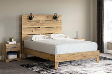 Load image into Gallery viewer, Larstin Panel Platform Bed