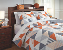Load image into Gallery viewer, Layne - Coverlet Set