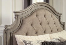 Load image into Gallery viewer, Lodenbay Panel Bed