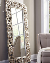 Load image into Gallery viewer, Lucia - Floor Mirror