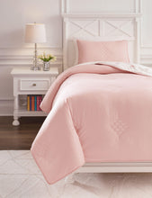 Load image into Gallery viewer, Lexann - Comforter Set