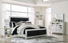 Load image into Gallery viewer, Lindenfield - Bedroom Set
