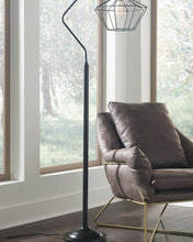 Load image into Gallery viewer, Makara - Metal Lamp (2/cn)