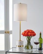 Load image into Gallery viewer, Maywick - Metal Table Lamp (1/cn)