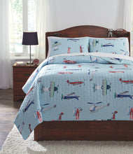 Load image into Gallery viewer, Mcallen - Quilt Set