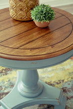 Load image into Gallery viewer, Mirimyn - Accent Table