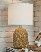 Load image into Gallery viewer, Moorbank - Ceramic Table Lamp (1/cn)