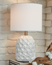 Load image into Gallery viewer, Moorbank - Ceramic Table Lamp (1/cn)