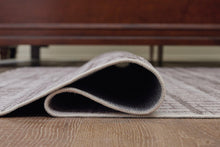 Load image into Gallery viewer, Moorhill Rug