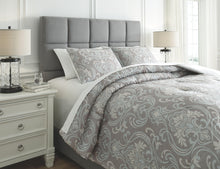 Load image into Gallery viewer, Noel - Comforter Set