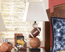 Load image into Gallery viewer, Nyx - Poly Table Lamp (1/cn)