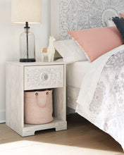 Load image into Gallery viewer, Paxberry - Nightstand